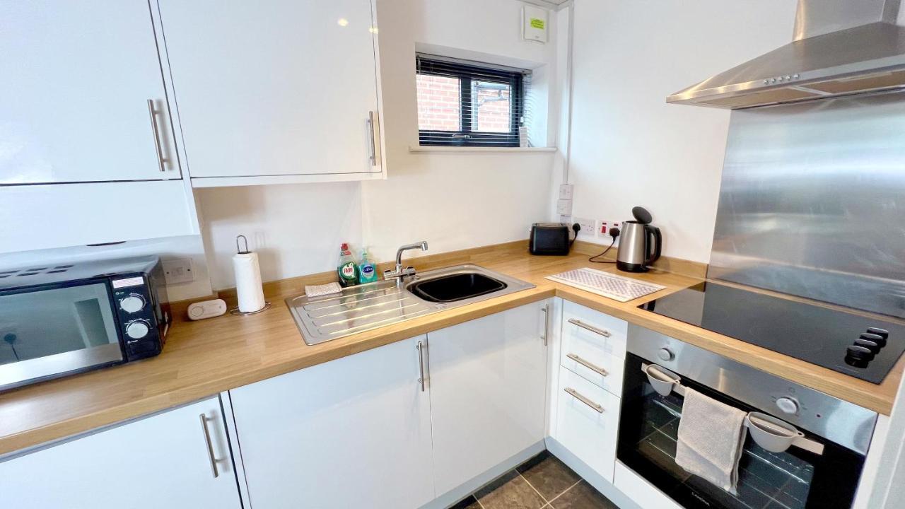 Cross Court, Stafford By Bell Apartments Zewnętrze zdjęcie